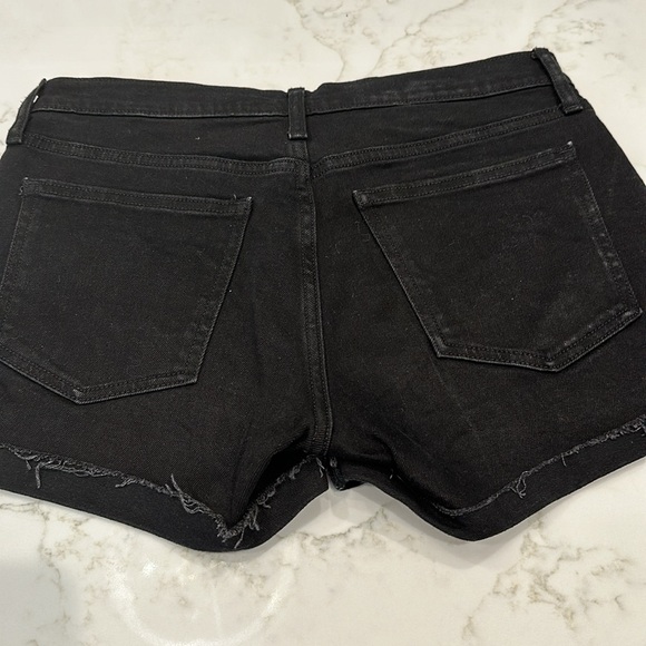 Gap denim black frayed 3 inch inseam shorts size 27 - Picture 4 of 5